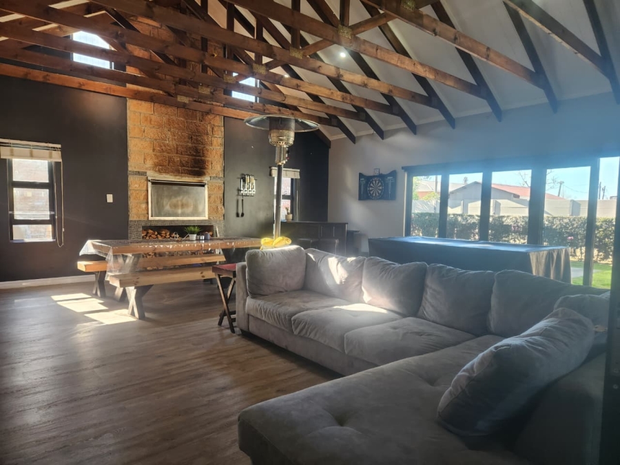 4 Bedroom Property for Sale in Blanco Western Cape
